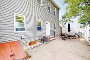 34 Sargent Ave, Somerville, MA 02145 - Photo 16