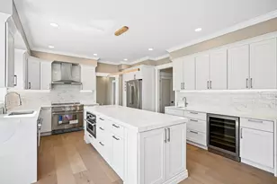 18 Magnolia Rd, Natick, MA 01760 - Photo 8