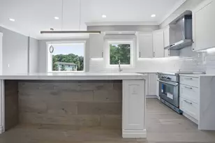18 Magnolia Rd, Natick, MA 01760 - Photo 8