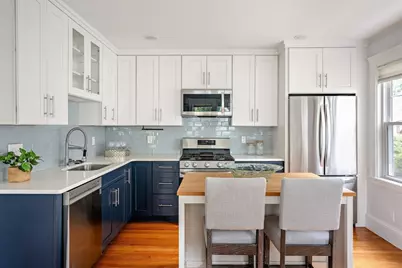 21 Fessenden Rd #21, Arlington, MA 02476 - Photo 4