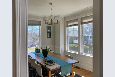 896 Chestnut St #896, Newton, MA 02468 - Photo 4