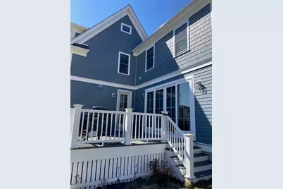 896 Chestnut St #896, Newton, MA 02468 - Photo 2