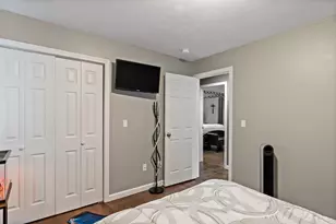 1084 Laurel St, Fall River, MA 02721 - Photo 32