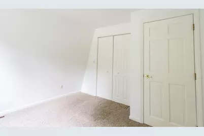 21-22 Beach Drive, West Brookfield, MA 01585 - Photo 18