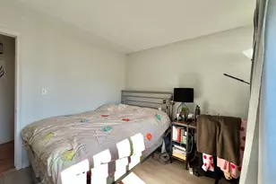 4 Trowbridge Pl, Cambridge, MA 02138 - Photo 8