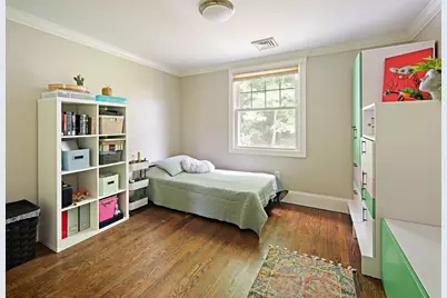 204 Dedham St, Newton, MA 02461 - Photo 14