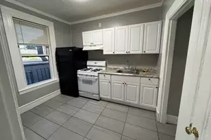 64 Hollis St, Framingham, MA 01702 - Photo 2