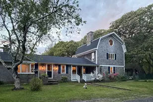 98 Ebony St, Fairhaven, MA 02719 - Photo 2