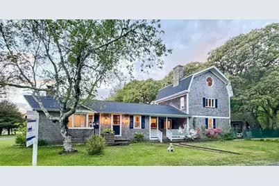 98 Ebony St, Fairhaven, MA 02719 - Photo 2