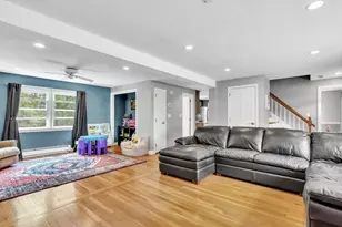14 Otis St, Woburn, MA 01801 - Photo 4