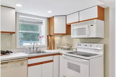 14 Otis Street, Woburn, MA 01801 - Photo 22