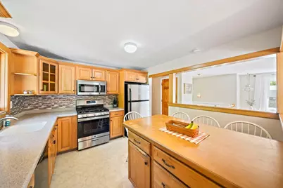 156 Third St, Stoughton, MA 02072 - Photo 4