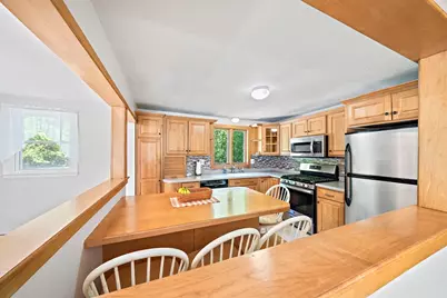 156 Third St, Stoughton, MA 02072 - Photo 8