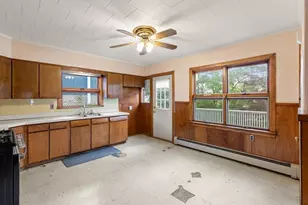 83 Dartmouth St, Everett, MA 02149 - Photo 16