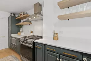 31 Olive St, Newburyport, MA 01950 - Photo 12