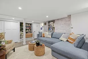 31 Olive St, Newburyport, MA 01950 - Photo 26