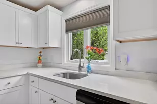 2 Bryant St, Freetown, MA 02702 - Photo 4