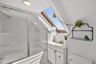 127 Bradford St, Provincetown, MA 02657 - Photo 16