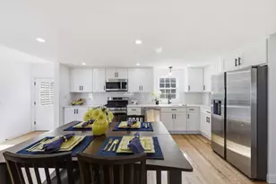 97 Maebeth St, Springfield, MA 01119 - Photo 10