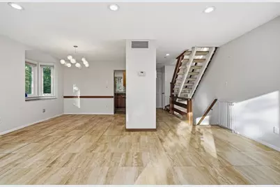 184 Rawson Rd #184, Brookline, MA 02445 - Photo 8