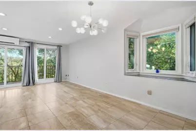184 Rawson Rd #184, Brookline, MA 02445 - Photo 6