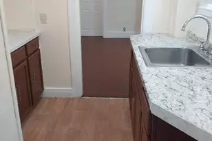 15 Astor St, Lynn, MA 01905 - Photo 2
