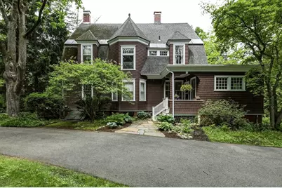 91 Sunset Ave, Amherst, MA 01002 - Photo 4