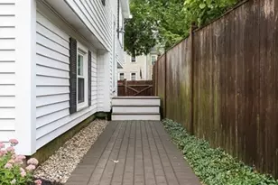 39 Warren St, Newburyport, MA 01950 - Photo 24