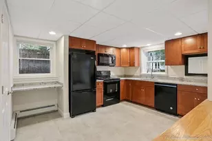 39 Warren St, Newburyport, MA 01950 - Photo 6