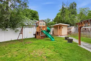 57 Plain St, Upton, MA 01568 - Photo 36