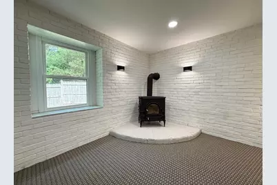 20 Marc Ave, Southbridge, MA 01550 - Photo 28