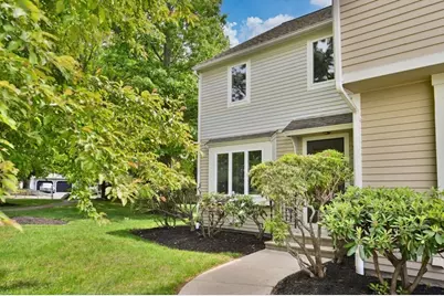 1601 Lewis O Gray Dr #1601, Saugus, MA 01906 - Photo 2