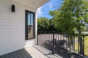 105 Sea St, Quincy, MA 02169 - Photo 18