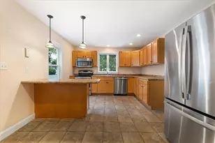 60 Chapel St, Shirley, MA 01464 - Photo 10