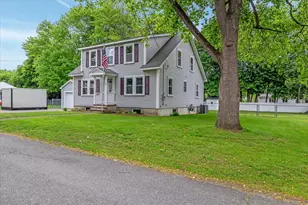 60 Chapel St, Shirley, MA 01464 - Photo 32