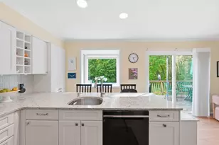 63 Brookdale Cir, Shrewsbury, MA 01545 - Photo 12
