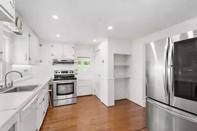 74 Galen St, Waltham, MA 02451 - Photo 2