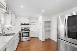 74 Galen St, Waltham, MA 02451 - Photo 2