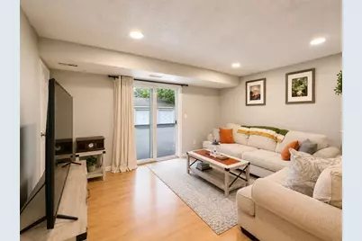 52 Randolph Dr #52, Tewksbury, MA 01876 - Photo 2