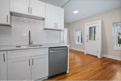 35 Oak Ave #2, Worcester, MA 01605 - Photo 8