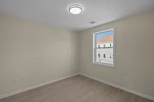 25 Lebanon St, Fall River, MA 02723 - Photo 14