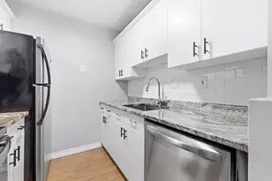 61 Wright St, Stoneham, MA 02180 - Photo 6