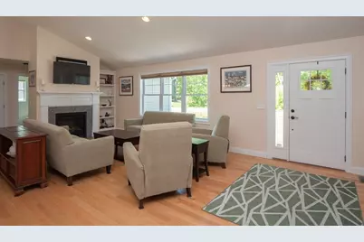 23 Maris Ln, Dighton, MA 02764 - Photo 4