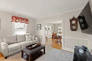 3 Cove Ave, Beverly, MA 01915 - Photo 10