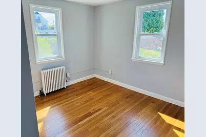 32 Newman Rd #3, Malden, MA 02148 - Photo 4