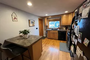 34 Grandview Ave, Watertown, MA 02472 - Photo 6