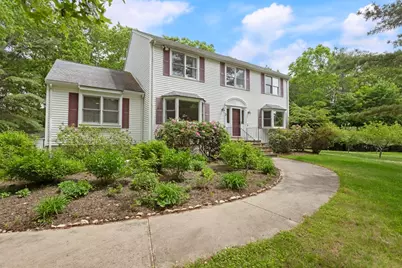 3 Quail Ln, Easton, MA 02334 - Photo 2
