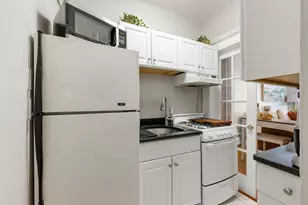 8 Garrison St, Boston, MA 02116 - Photo 10