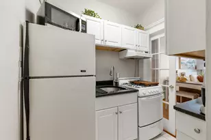 8 Garrison St, Boston, MA 02116 - Photo 10