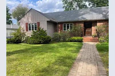 150 Gordon Rd, Newton, MA 02468 - Photo 2